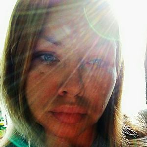 Meet your Posher, Carrie